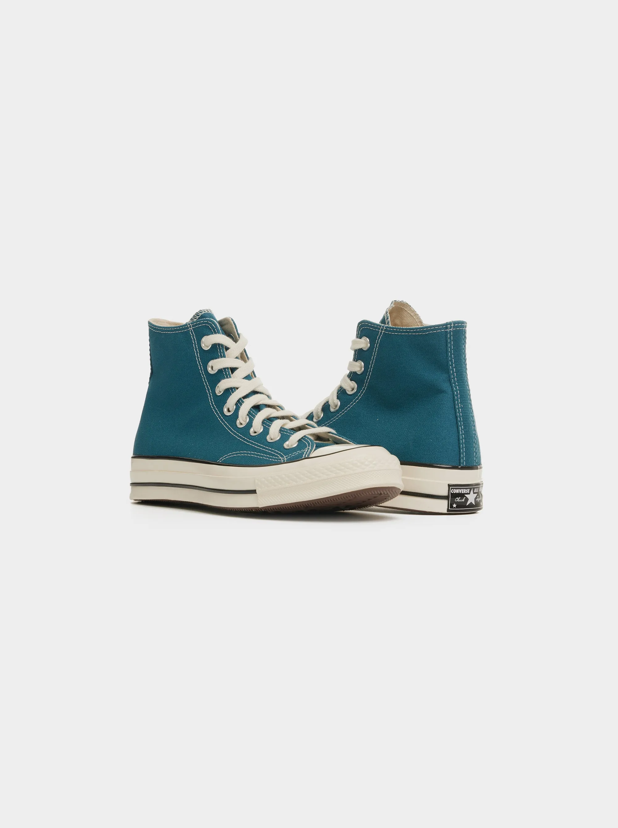 Chuck 70 Hi, Teal Universe / Egret