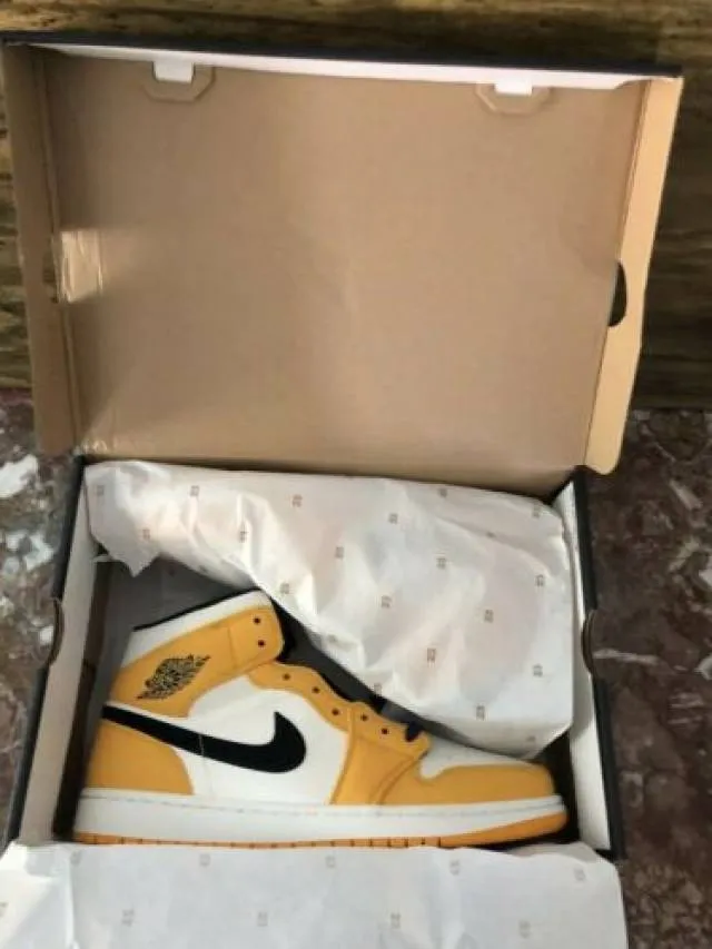 Nike air jordan 1 mid se lakers university gold purple men’s 11.5